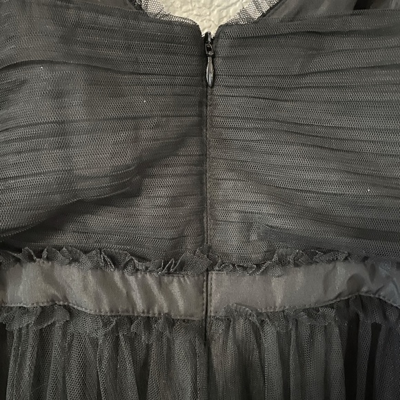 NWT Betsy & Adam Tulle Ruffled Tiered Gown in Black Sz. 8 - Picture 8 of 9